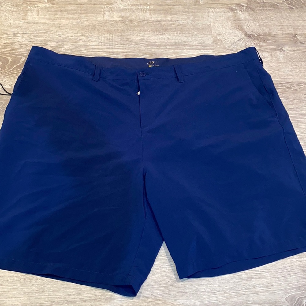 Men’s polo shorts
